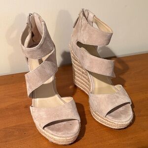 Women’s wedge shoes